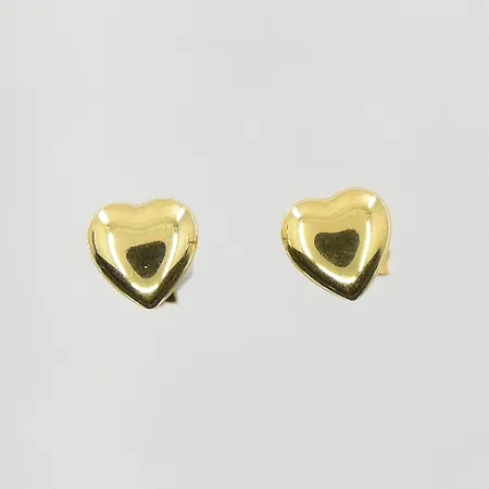 Ett par örhängen hjärtan, stl 6x6 mm, 18K. Vikt: 0,5 g