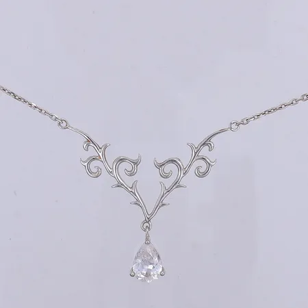 Collier med vit droppformad facettslipad sten, 41cm, hängdel 40mm, 925/1000 silver Vikt: 5,7 g