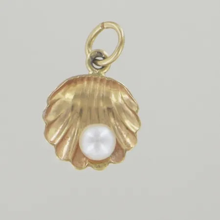 Hänge med pärla, längd 1,5 cm, bredd 1 cm,18K Vikt: 0,7 g