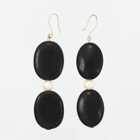 Ett par örhängen med stenar och odlade pärlor, 75x18mm, krokar i 14K, Bruttovikt: 24,5 gram Vikt: 0 g