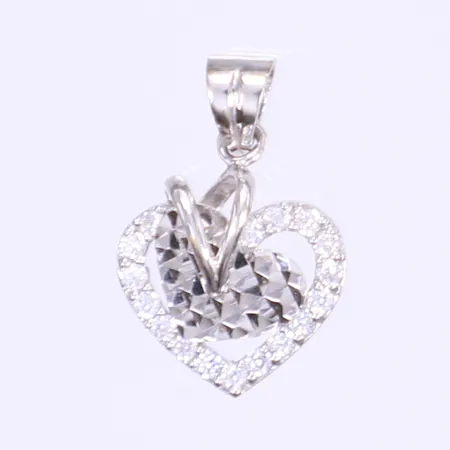 Hänge i form av hjärta med vita stenar, höjd 20mm inkl öglan, vitguld 18K Vikt: 1,4 g