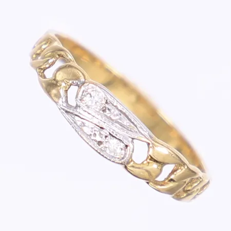 Ring med diamanter tot ca 0,02ct enligt gravyr, stl 17¾, bredd 2-4mm, 14K Vikt: 1,5 g