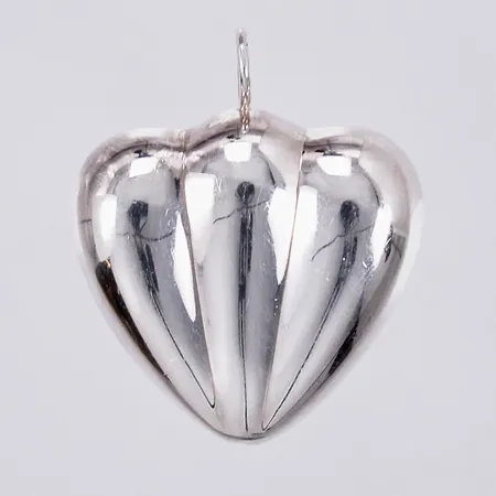Hänge hjärta Ristomatti Ratia, Finland, längd: ca 5cm, bredd: ca 42mm, 925/1000 silver Vikt: 16,8 g