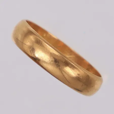 Ring, slät, stl 17¾ gravyr, 18K Vikt: 3,5 g