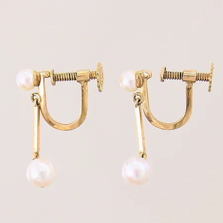 Ett par örhängen med odlade pärlor, längd: 18mm, bredd: 0,9-5,2mm, skruvlås, 18K Vikt: 2,1 g