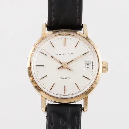 Damur Certina,diameter ca 22 mm, skador på boetten,14k.