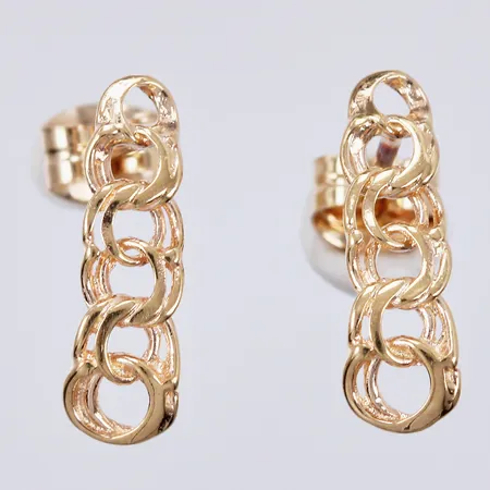 Ett par örhängen bismarck, SGP, längd: ca 1,3cm, bredd: ca 3mm. 18K Vikt: 0,9 g