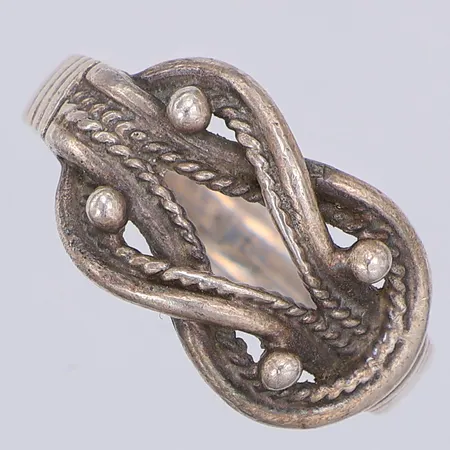 Ring keltisk knut, stl 17, 925/1000 silver Vikt: 3,9 g