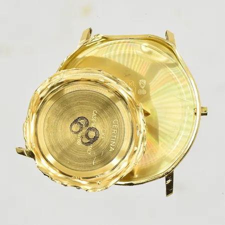 Diverse defekt guld, 18K. Vikt: 15,4 g