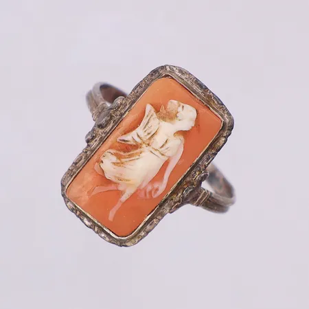 Ring med camé, art deco, stl 18, 830/1000 silver Vikt: 2,4 g