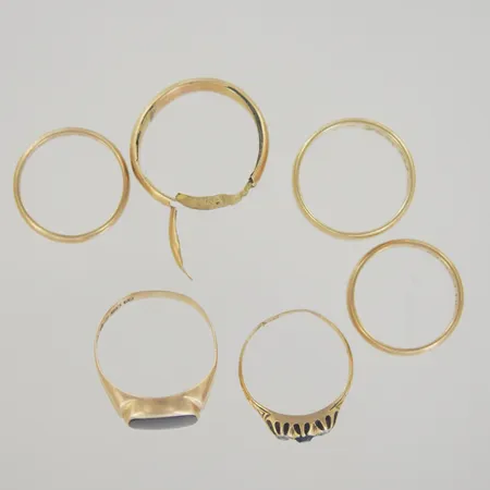 Ringar, gravyr/defekt, 18k Vikt: 15,6 g