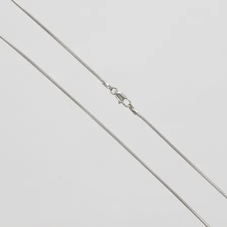 Kedja, UnoAErre, längd 42cm, bredd 1,2mm, ojämna länkar, vitguld, 18K Vikt: 6,4 g