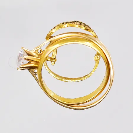 Diverse guld, defekt, sten, 18K Vikt: 5,3 g