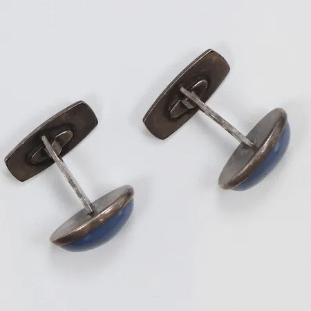 Ett par manschettknappar med blå stenar, silver 830/1000, bruttovikt 11,3g Vikt: 11,3 g