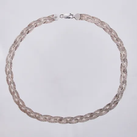 Collier flätad längd: ca 43cm bredd: ca 9mm, GHA, 925/1000 silver Vikt: 18,4 g