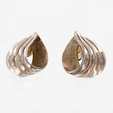 Ett par örhängen 10x12mm, silver 925/1000 Vikt: 1,9 g