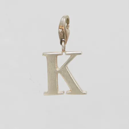 Berlock, bokstaven K, 23,6x12,5mm, silver, 925/1000 Vikt: 2,4 g