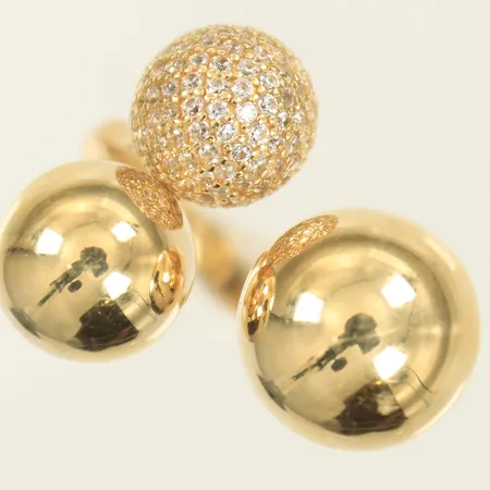 Ring med kulor och vita stenar, stl 19½, bredd 3-19mm, 14K, 5,4g Vikt: 5,4 g