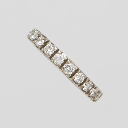 Helalliansring med diamanter 21 x ca.0,05ct, flera diamanter lösa i sina fattningar, Ø16½, bredd: 2,9mm, ograverad, vitguld, 18K Vikt: 3,5 g