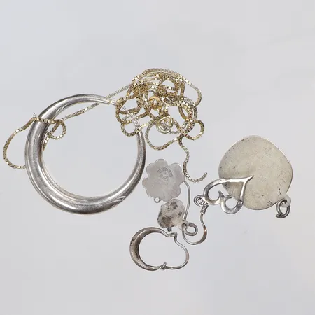 Diverse silver, defekt 830-925/1000 Vikt: 12,2 g