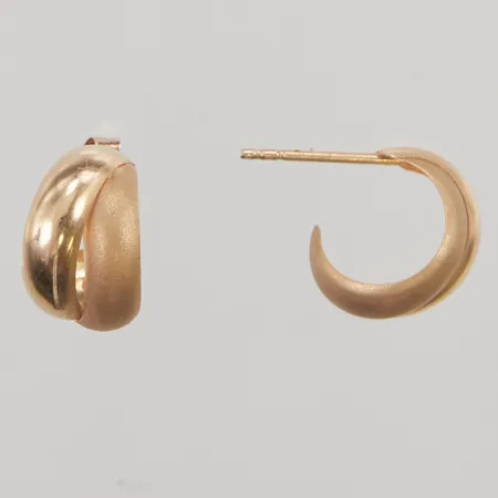 Örhängen, ett par, ett låsstopp saknas, 1,2cm, bredd:7mm, 18K, 1,2g.