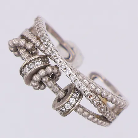 Ring öppen modell med vita stenar, stl 17½, reglerbar storlek, 925/1000 silver  Vikt: 3,7 g