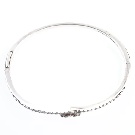Armring, silver, Pandora m vita stenar, innermått 16cm, bredd 8mm Vikt: 10,2 g