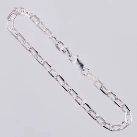 Armband längd ca 18cm, bredd ca 4mm, GHA 925/1000 silver Vikt: 6,2 g