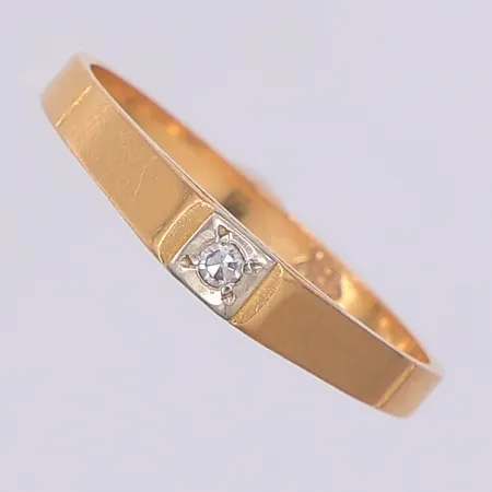 Ring diamant 1 x ca0,02ct, stl 17½,  kattfot 18K Vikt: 1,8 g