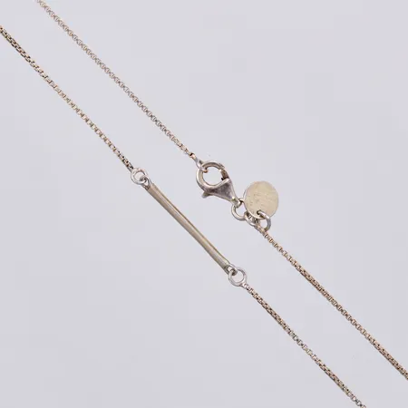 Collier Syster P längd: ca 40,5cm bredd: ca 1-2mm 925/1000 silver Vikt: 3,7 g