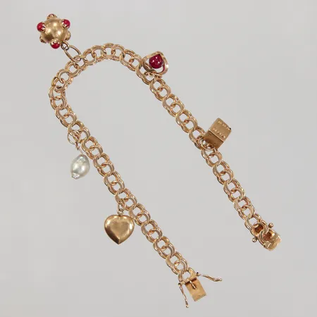 Armband Bismarck, 18,5cm, bredd 5,8mm, 5 berlocker pärla/stenar samtliga skadade, 18K  Vikt: 13,7 g