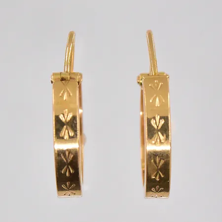 Ett par örhängen Ø 15mm, 18K Vikt: 1,5 g