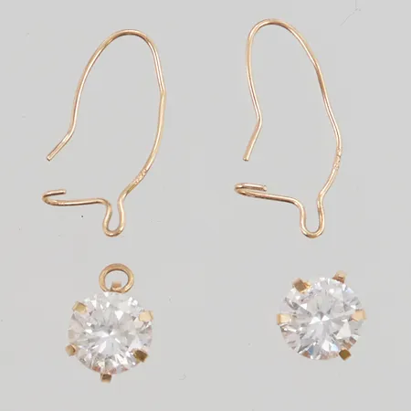 Örhängen, ett par, trasiga, med stenar 18K 1,0g.