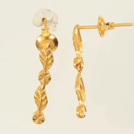 Ett par örhängen, längd 25mm, bredd 4mm, 21K  Vikt: 3,5 g