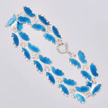 Armband med emalj längd ca 14,8cm, bredd ca 2-11mm, 925/1000 silver Vikt: 8,6 g