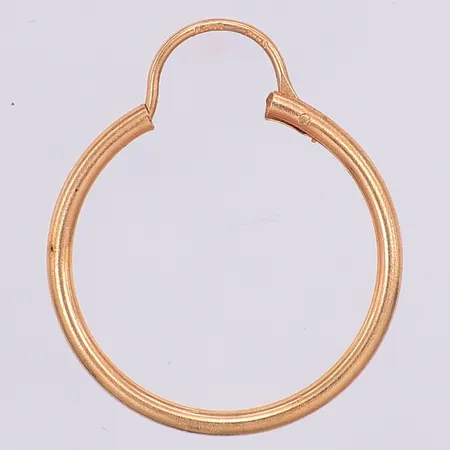 Örhänge udda 22,6mm, 18K Vikt: 0,4 g