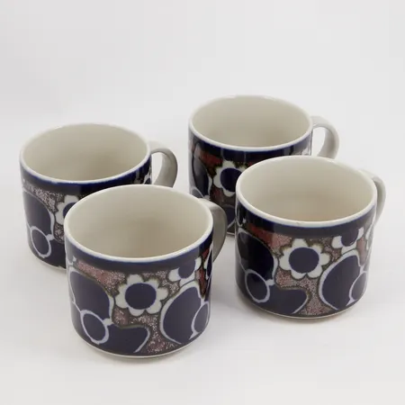 4 Kaffekoppar Arabia Finland, serie Saara, design Anja Jaatinen Winqvist, höjd ca 6,5cm, bruksskick,  Skickas med paket.