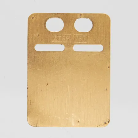 Hänge, ID-bricka med personlig gravyr, 21,8x15,9mm, repig, skev, 18K Vikt: 1,1 g