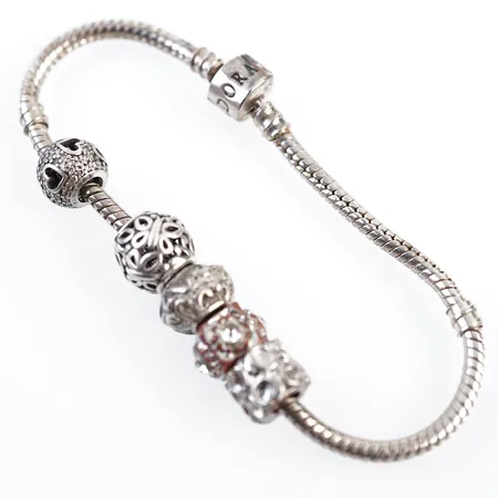 Armband, silver, Pandora m 5 berlocker, 19,5cm Vikt: 25,1 g