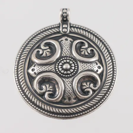 Hänge Kalevala Koru, Ø 31,9mm, silver Vikt: 6,7 g