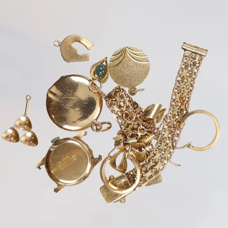 Diverse guld, delvis defekt Damur Curtis, delvis gravyr 18K bruttovikt 32,5g 