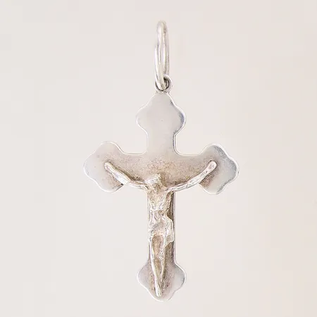 Hänge, kors, 85x47mm, ostämplad, silver Vikt: 26,6 g