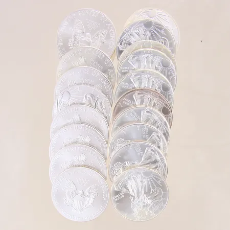 Mynt, 20 stycken, United States Of America, One Dollar, 1OZ, Liberty, In God We Trust, Ø40,5mm, blandat år 2014-2015, plastetui, silver 999/1000 Vikt: 625,4 g