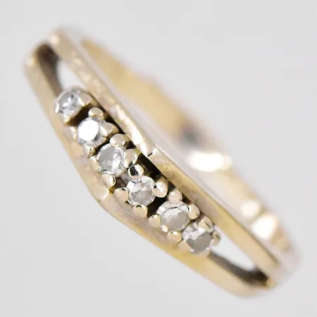 Ring med diamanter 0,18ctv enligt gravyr stl 17¾ vitguld bör omrodieras, 14K Vikt: 4,4 g