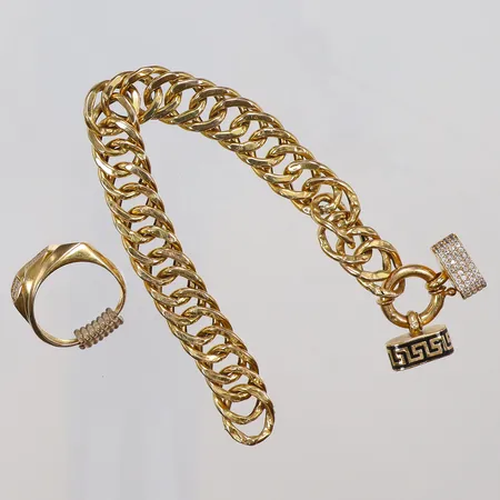 Diverse guld med vita stenar/plast, defekt 22K Vikt: 19,2 g