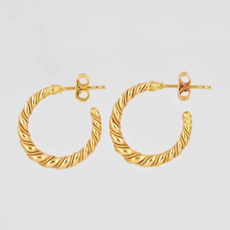 Ett par örhängen, Ø 18,7mm, udda stoppar, 18K Vikt: 5,8 g