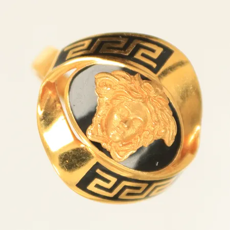 Ring med svart emalj, stl 18½, bredd 3-19mm, 21K, 4,5g Vikt: 4,5 g