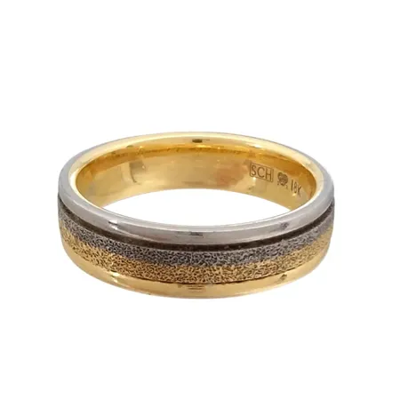 Ring,18K guld, matterad tvåfärgad modell, SCH, svensk kontrollstämpel, Ø16½ mm, bredd 5 mm, gravyr Vikt: 6,1 g