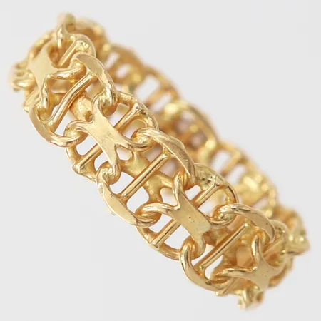 Ring X-länk, stl: 17¾, bredd 6mm, 18K.  Vikt: 3,2 g