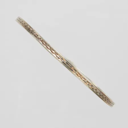 Armring med mönsterdekor, skev, silver, 925/1000 Vikt: 8,2 g